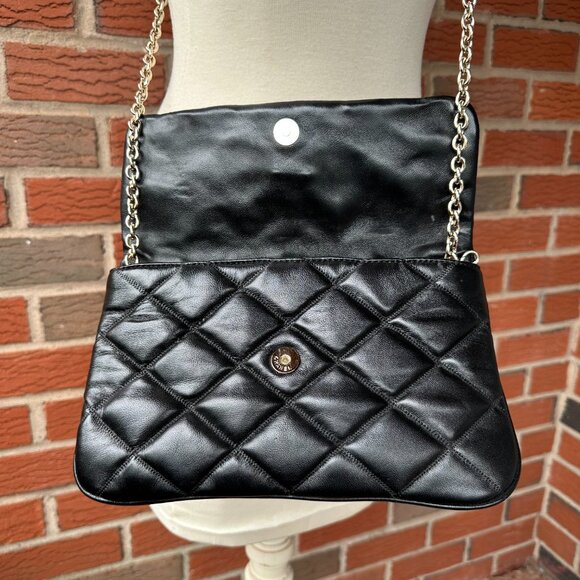 Double C Flap Over Cross Body Black Leather Purse Gold Chain & Magnetic Closure - Picture 5 of 7